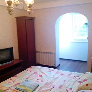 Апартаменты Beautiful And Comfortable 2, Киев
